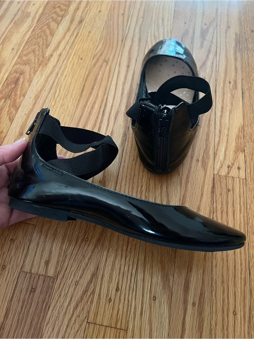 wonder nation Black Patent Crisscross Strap Flats